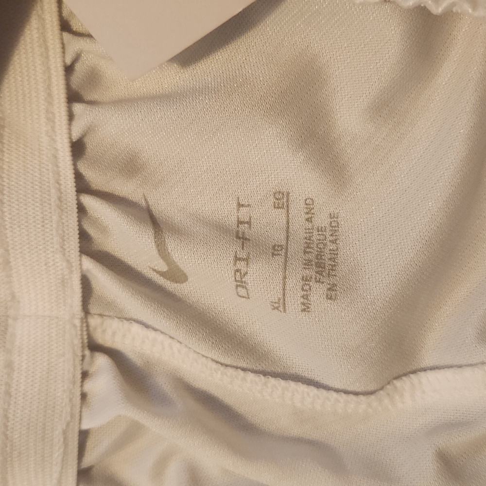Nike Womens Athletic Shorts in White with Black Panels - Picture 2 of 6